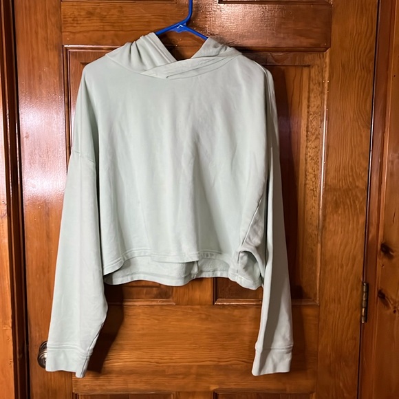 Fabletics Mint Green Eco Conscious Pullover Size Large - Picture 3 of 9